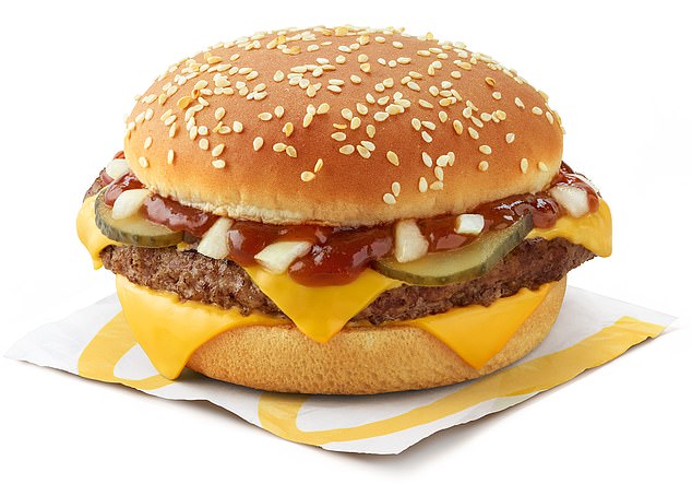 Nur zwei mittelgroße Gläser einiger der beliebtesten Weine enthalten mehr Kalorien als ein Hamburger von McDonald's mit 250 Kalorien.  Insbesondere Weine mit geringerer Stärke enthielten tendenziell den meisten Zucker (Dateibild)