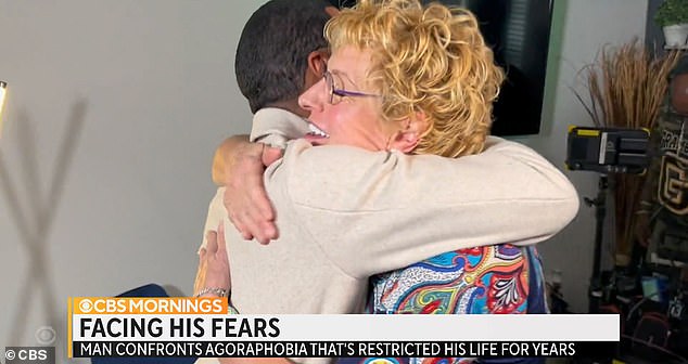 Cassiday hat Jackson in den letzten Jahren bei der Behandlung unterstützt und ihm geholfen, sich mit lokalen Therapeuten in Verbindung zu setzen.  Sie kam in Houston an und gab ihm auch persönliche Beratung, um ihm zu helfen, seine Ängste zu überwinden