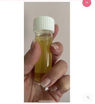 Ärzte haben die Briten heute gebeten, den Kauf von gebrauchten Kondomen und Tampons, Urinflaschen (im Bild) und Kotwannen einzustellen.  Mediziner befürchten, dass die abscheulichen Listen – die online für nur 8 £ pro Stück erhältlich sind – angesichts der Krise der Lebenshaltungskosten nur noch häufiger werden könnten