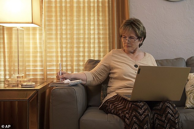 Ihre Tumore schrumpften innerhalb von sechs Monaten auf weniger als ein Drittel ihrer ursprünglichen Größe und sind seit der Behandlung nicht gewachsen