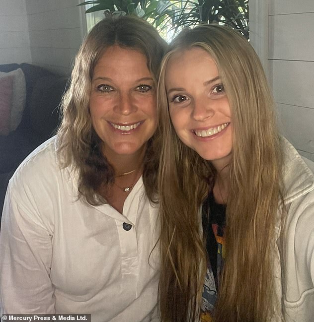 Kaitlyn (im Bild mit ihrer Mutter) teilte mit, dass sie und ihr Mann in Zukunft eine Adoption erwägen