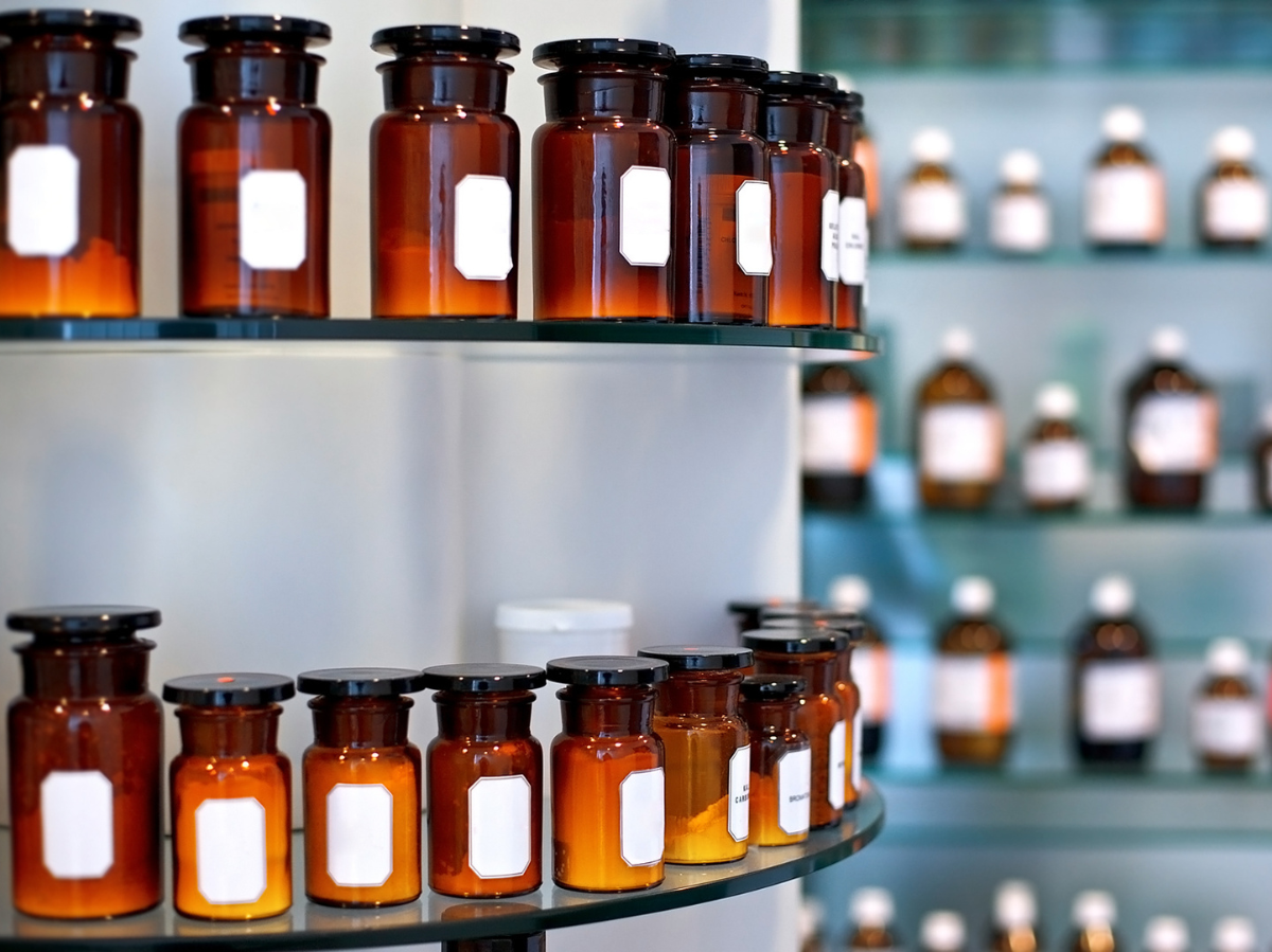 Trump behauptet, es gebe  keine Nachteile , wenn man während der Schwangerschaft auf Tylenol verzichtet. Er liegt falsch.